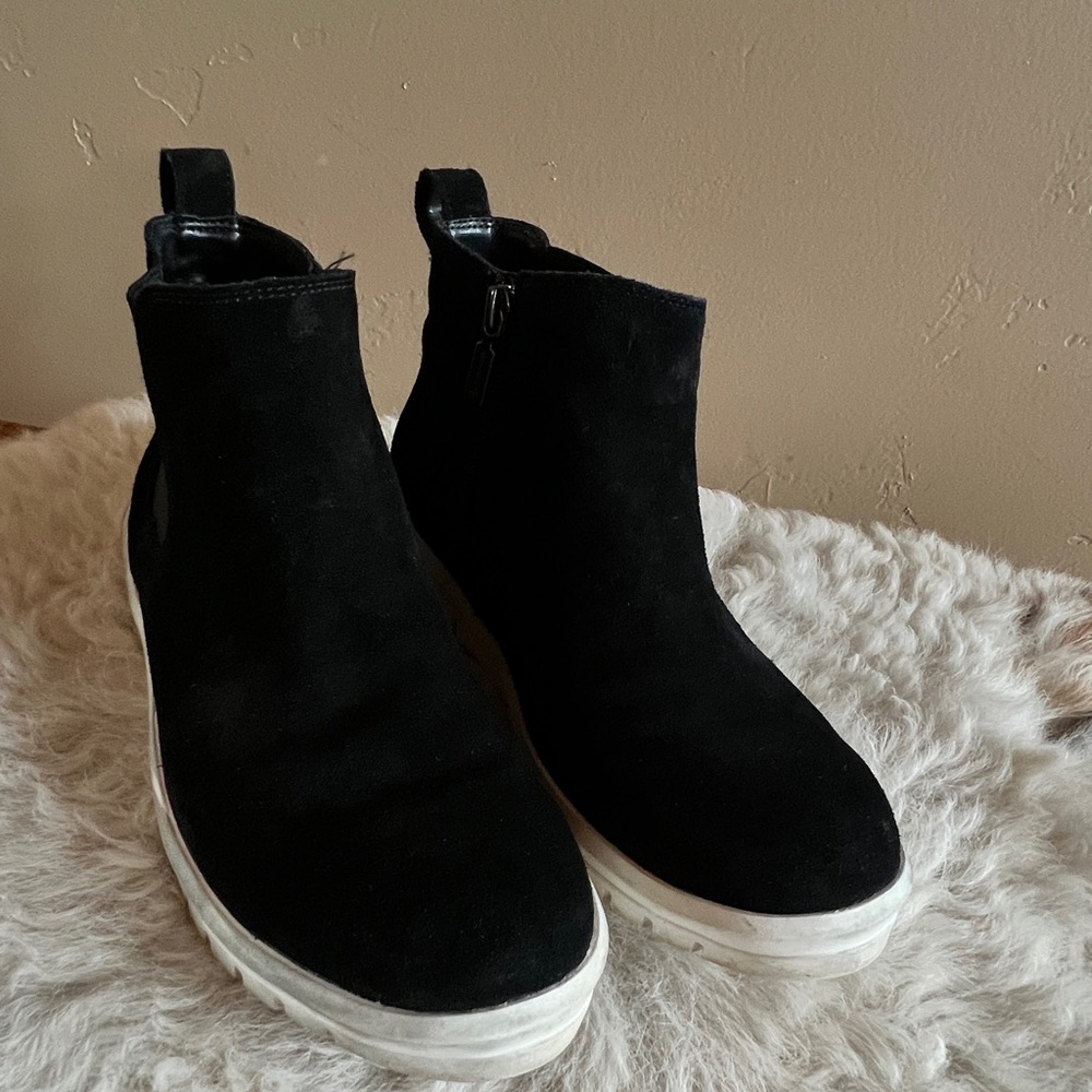 Blondo gently loved black “suede” 8.5M - Picture 5 of 8